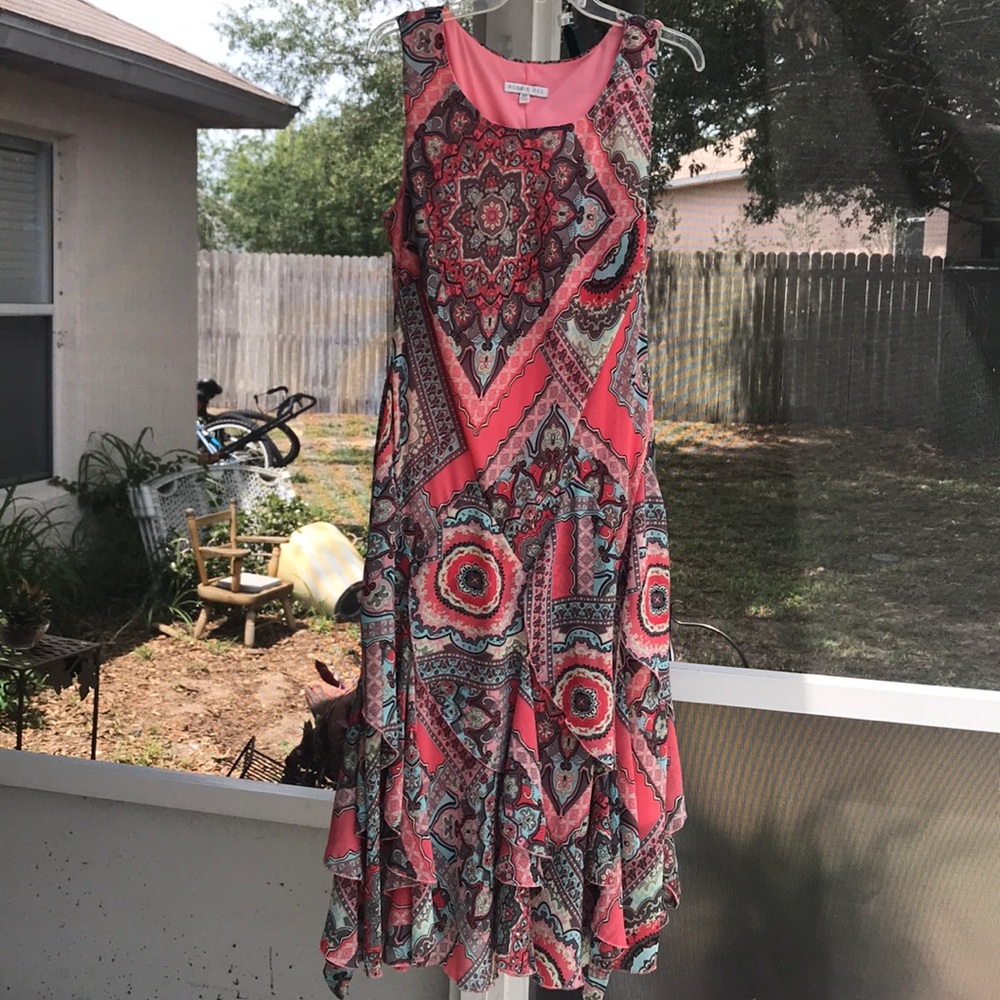 Robbie bee paisley print ruffle dress